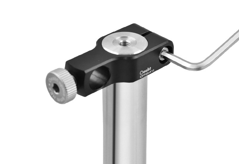 CFP25-A12 Ø1" to Ø1/2" Right-Angle Post Clamp - Image 2